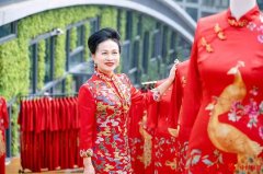 陈小菊“龙腾汉唐”！新中式旗袍闪亮第20届文博会