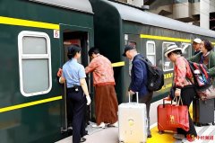 我国将增开银发旅游列车