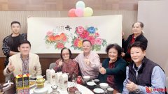 温情洋溢！香港98岁老寿星喜迎生日，家人亲友共襄盛举