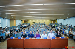 智汇校友赋能未来，AI引领时代新篇