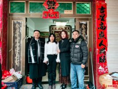 浓浓桑梓情 胡正魁为家乡老人送去新春祝福