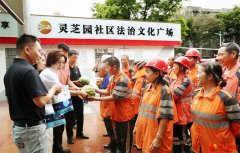 高温里的清凉！深圳市太康商会发起单位为环卫工人送解暑物资